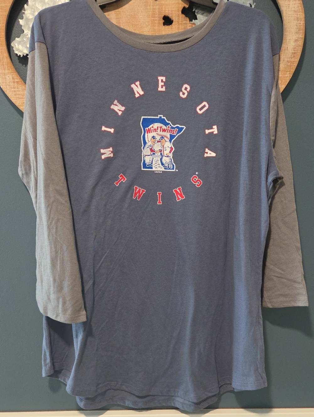 Genuine Merchandise Minnesota Twins Long Sleeve Raglan Tee - Navy & Gray